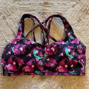 Lululemon free to be serene bra size 10 NWOT